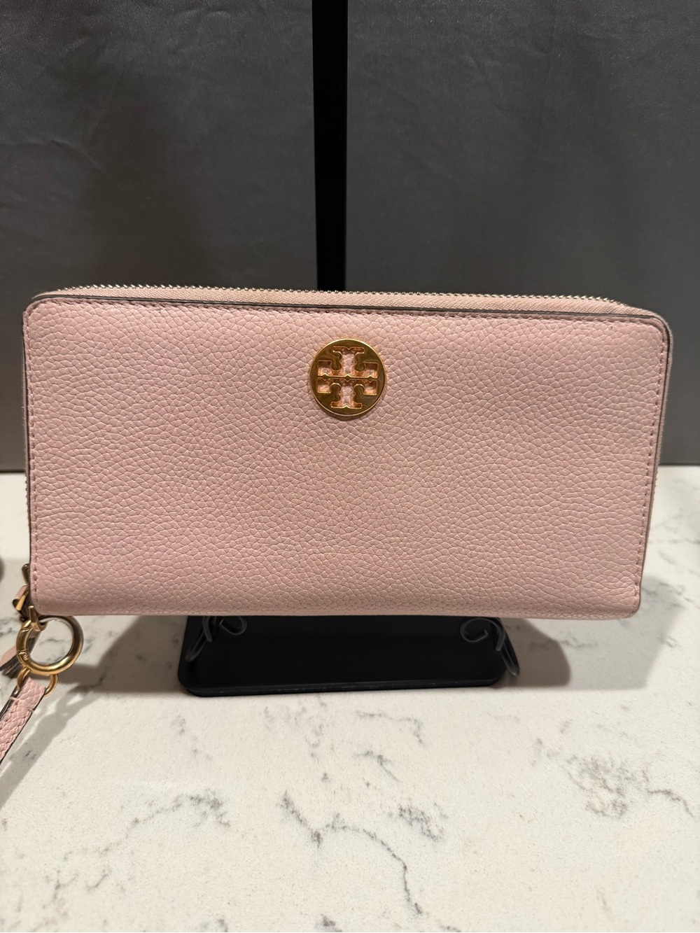Tory Burch Blush Pink Pebbled Leather Zip Wallet with Gold Logo